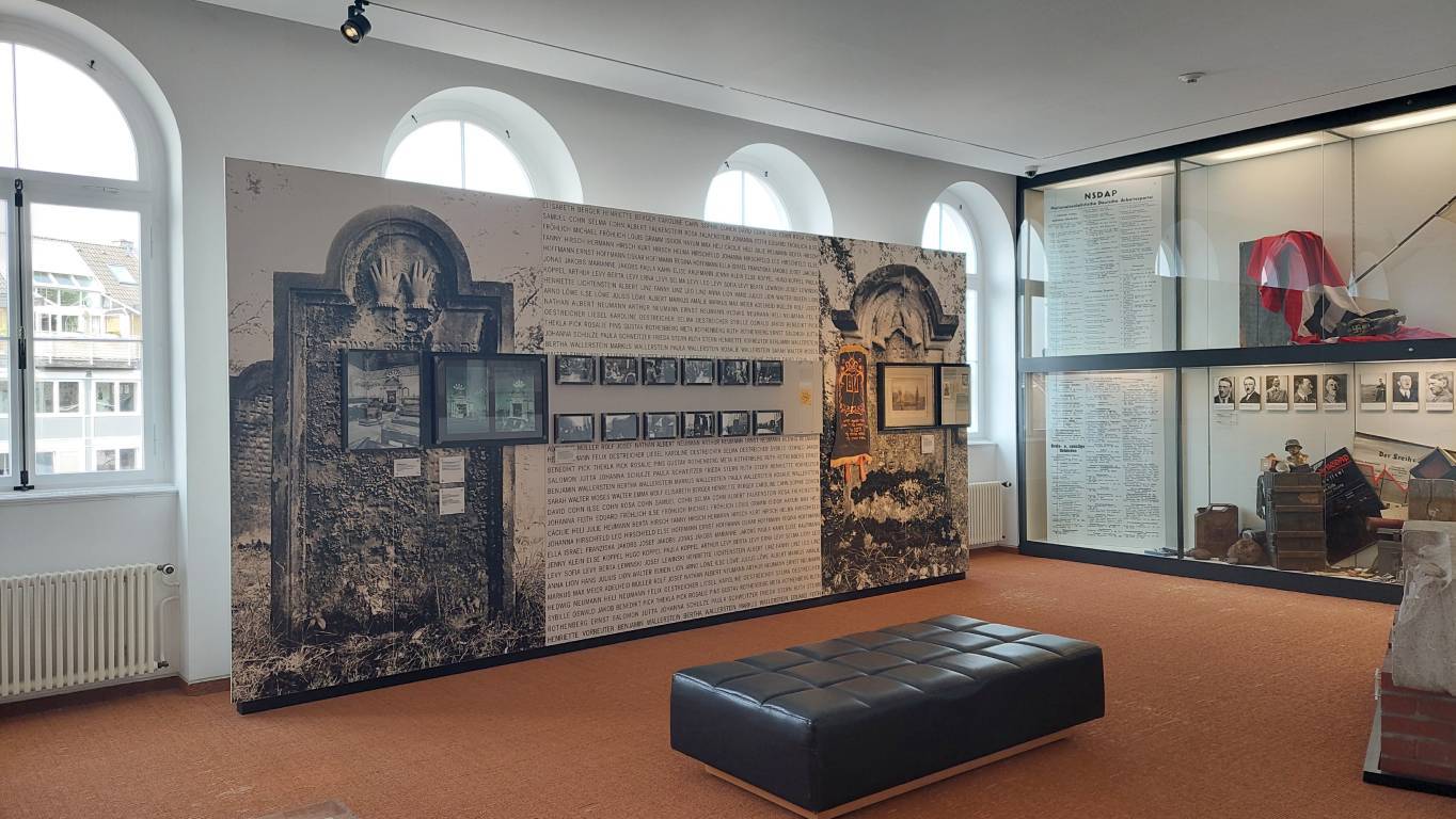 Ein Blick in die Ausstellung zu Siegburg im Nationalsozialismus.