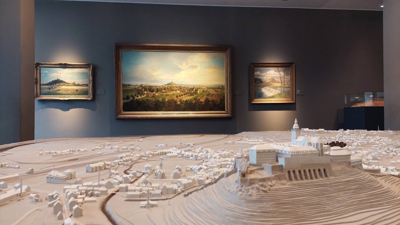 Ein Blick auf das Stadtmodell im Stadtmuseum.